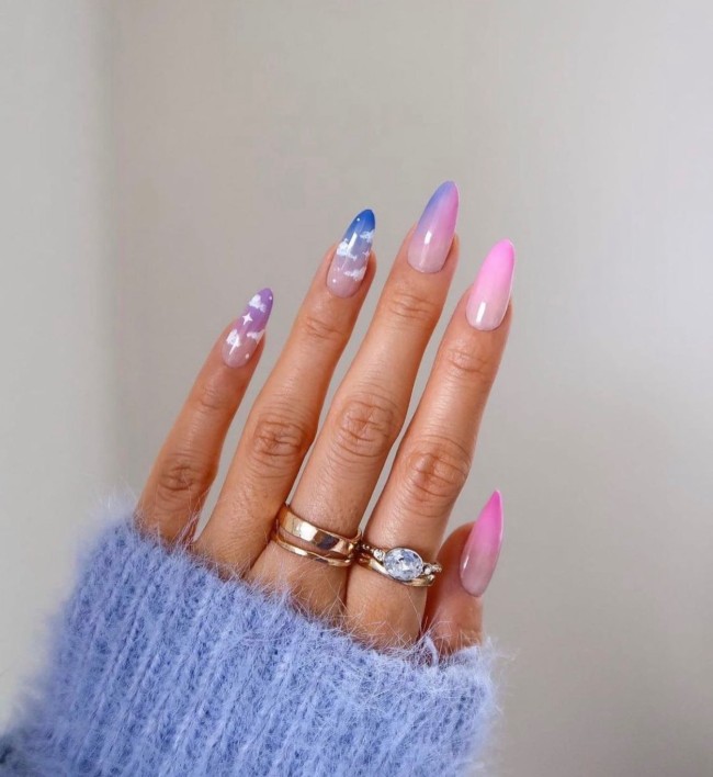 40 Fluffy Cloud Nails 2022 — Ombre Cloud & Ombre Nails