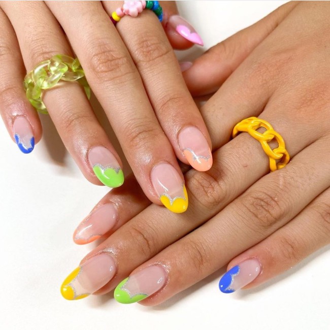 40 Pretty Easter Nails 2022 — Colorful Scallop French Tip Nail Design