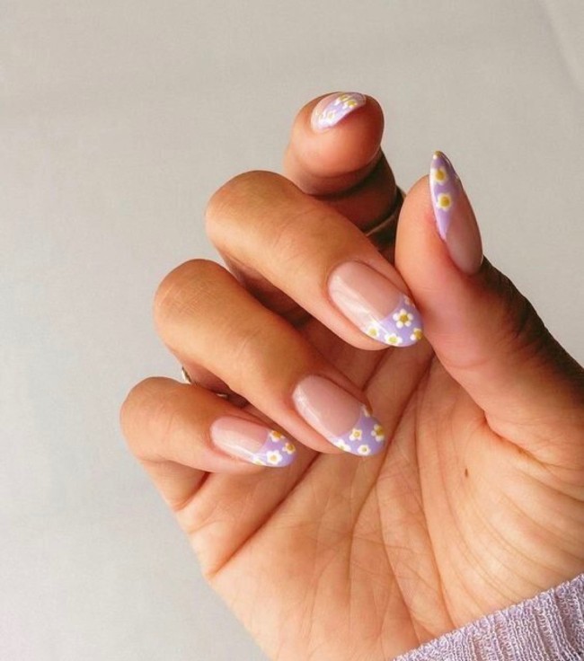 40 The Prettiest Floral Nail Art Designs — Floral & Lilac French Tip Nails