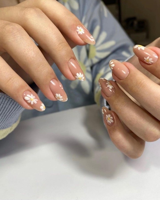 40 The Prettiest Floral Nail Art Designs — Floral Nude Long Nails