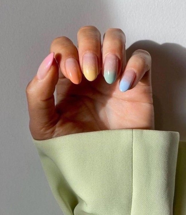 40 Pretty Easter Nails 2022 — Pastel Ombre Easter Nail Design