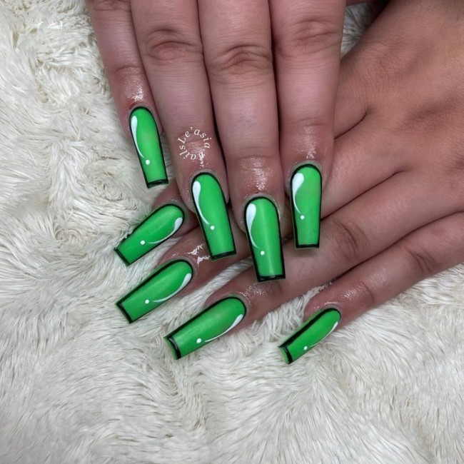 70 Pop Art Nails For A Fun Look — Black Outline Green Pop Art Nails