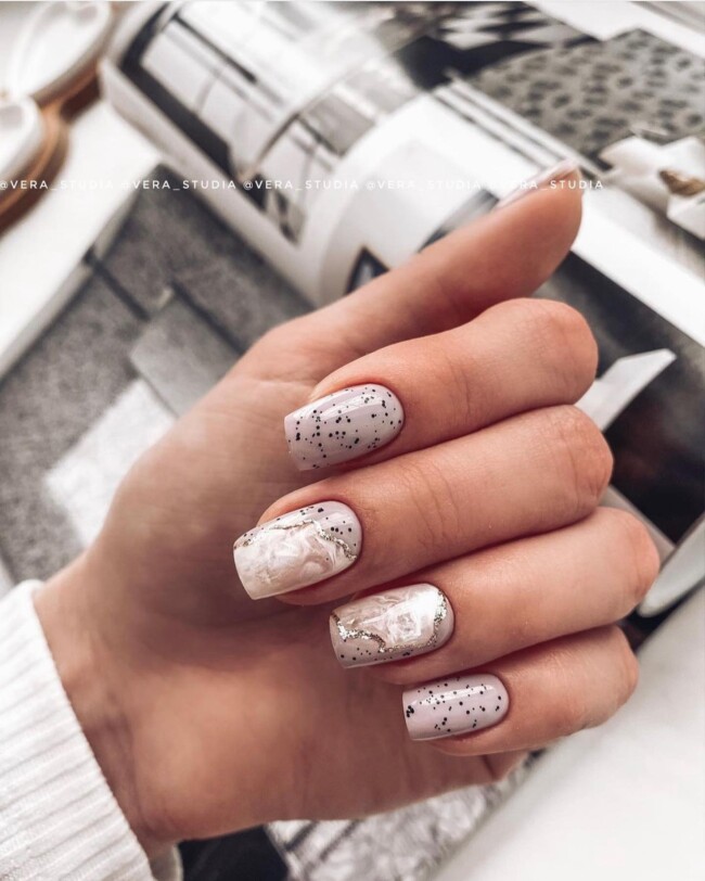 73 Easter Nails That Are Too Cute To Ignore — Nude Speckle Egg & Marble Easter Nail Art