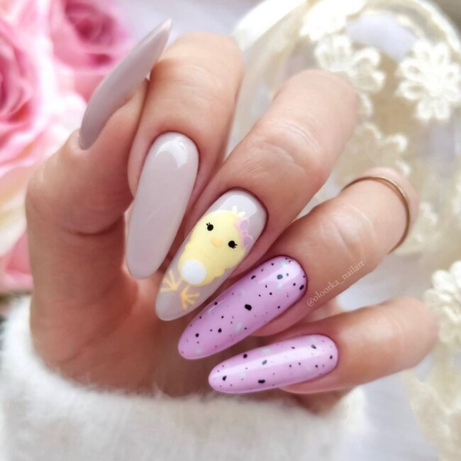 73 Easter Nails That Are Too Cute To Ignore — Lilac & Nude Nail Art with Chick