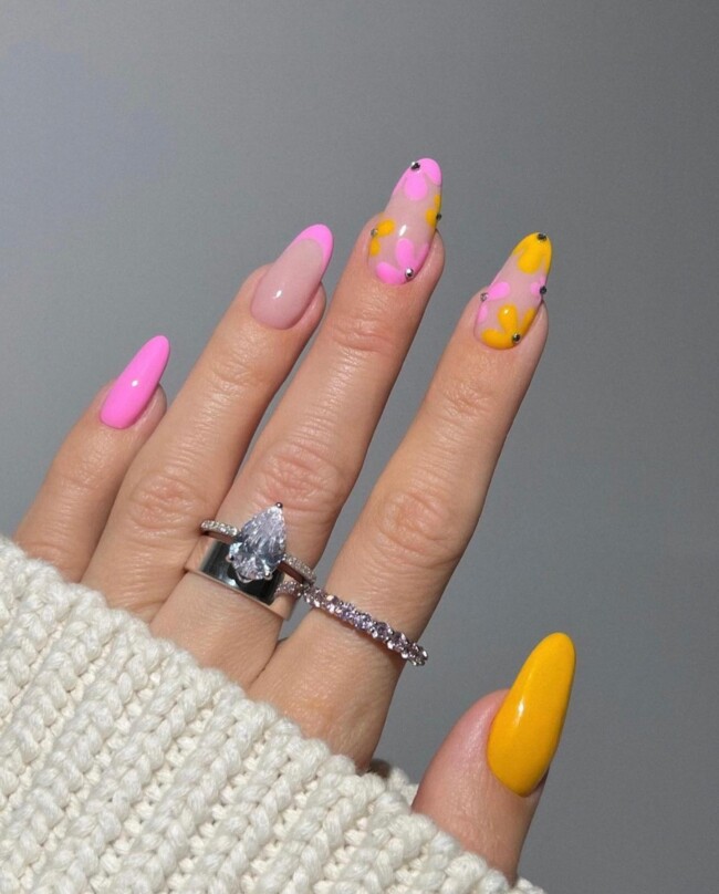 57 Trendy Almond Nails for Spring 2022 — Pink and Yellow Flower Nail