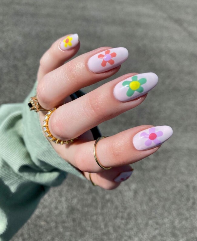 73 Easter Nails That Are Too Cute To Ignore — Colorful Daisy Easter Nail Art