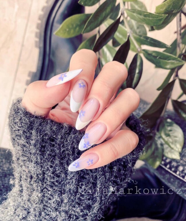 57 Trendy Almond Nails for Spring 2022 — Blue Daisy White Tip Nails