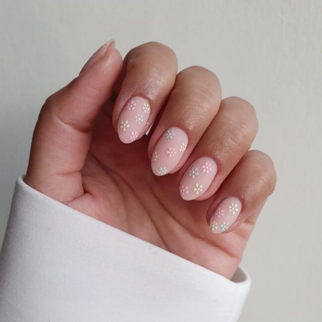 57 Trendy Almond Nails for Spring 2022 — Floral Embossed Nude Nails