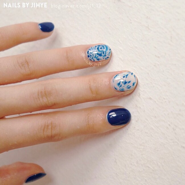 33 Porcelain Print Nails — Porcelain Short Nail Art Design