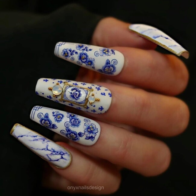 33 Porcelain Print Nails — Vintage Porcelain Print Inspired Nails