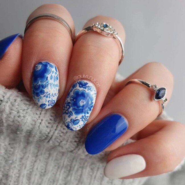 33 Porcelain Print Nails — Blue Flower China Porcelain Print Nails