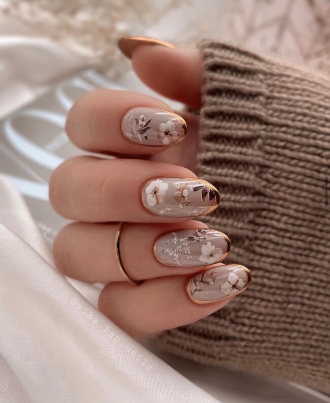 57 Trendy Almond Nails for Spring 2022 — White Floral Nude Nails