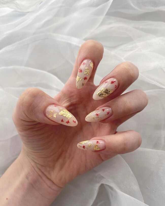 57 Trendy Almond Nails for Spring 2022 — Red Floral & Gold Foil Nail