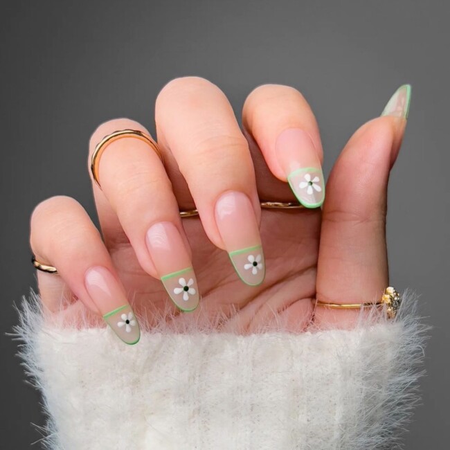 57 Trendy Almond Nails for Spring 2022 — Green Outline French Tip Nails