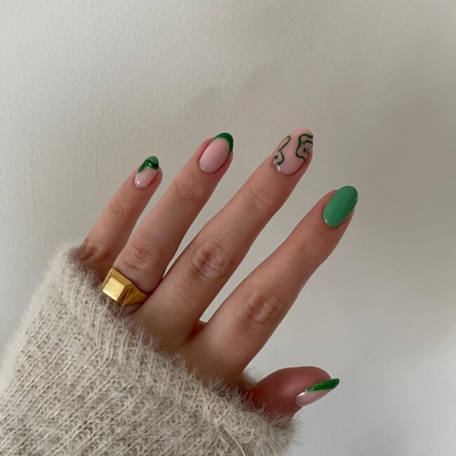 50 Cutest Short Nail Designs for Spring 2022 —  