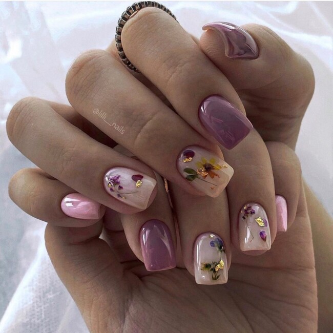 50 Cutest Short Nail Designs for Spring 2022 — Flower Mauve Short Nails