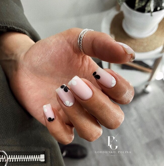 50 Cutest Short Nail Designs for Spring 2022 — Black and White Flower Matte Pink Nails