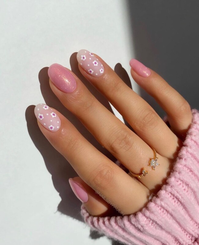 50 Cutest Short Nail Designs for Spring 2022 — Shimmery, Flower & Pink Short Nails