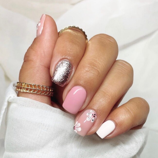 short nails, short nails for spring, short nails 2022, short nails acrylic, pretty short nails, short nails french, short nails coffin, short nails inspo, short nails pink, short nails natural, short french nails, spring nail designs 2022, short french nails 2022