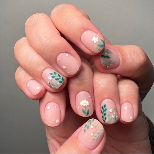 50 Cutest Short Nail Designs for Spring 2022 — Spring Floral Short Matte Nails