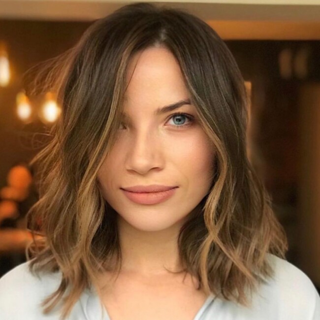 30+ Stylish Lob Haircuts in 2022 — Dark Brown Lob Haircut with Highlights