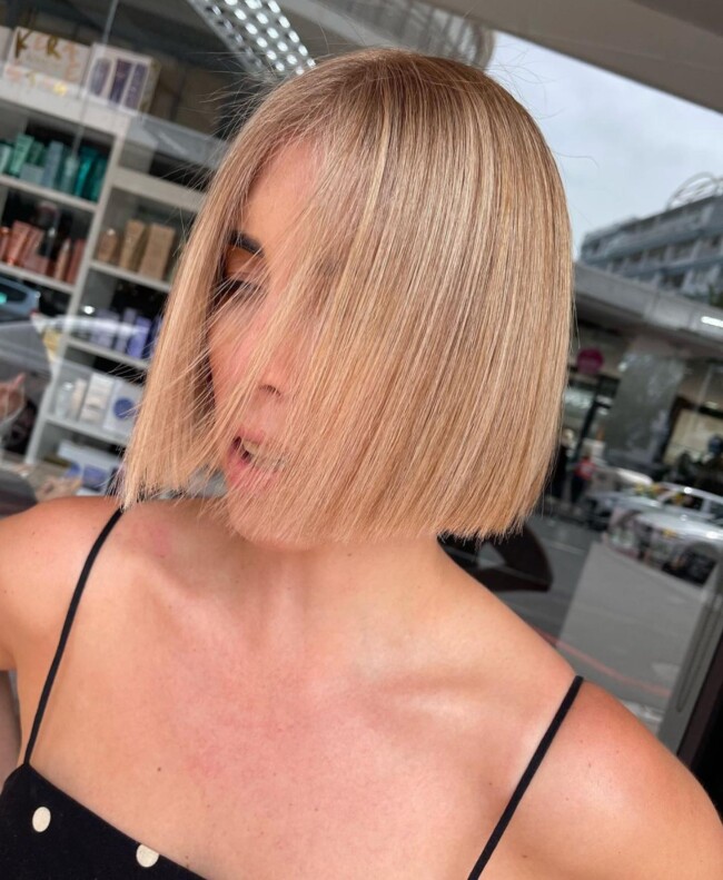 50 Cute Bob Haircuts For Every Hair Type — Honey Bob Straight Hairstyle