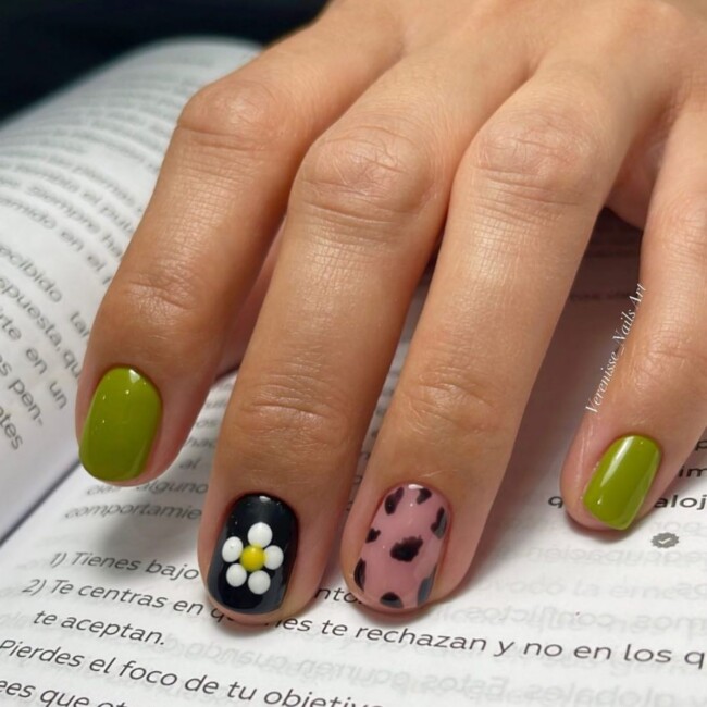 70+ Nail Art Designs Will Make You Want To Try ASAP — Chartreuse, Cow Print and Daisy Nail Art