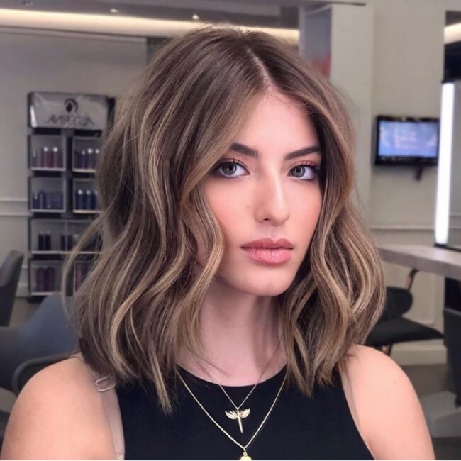 30+ Stylish Lob Haircuts in 2022 — Lob Hairstyle Dark Brown with Caramel Highlights