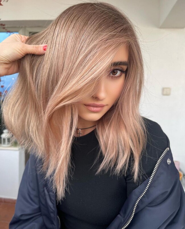 peach hair color, medium hairstyles, medium haircuts, hairstyles 2022 female medium length, mid length hairstyles 2022, medium layered haircuts 2022, medium length hairstyles 2022, shoulder length hairstyles, lob hairstyles, long bob hairstyle,s medium length hair