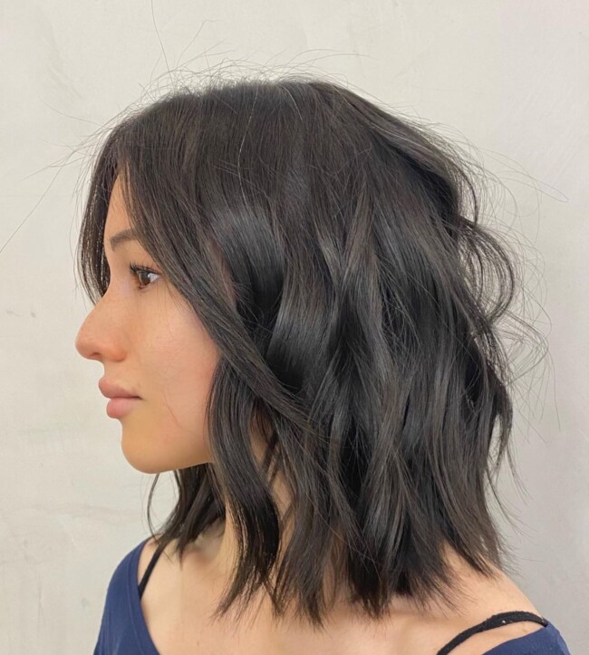 medium hairstyles, medium haircuts, hairstyles 2022 female medium length, mid length hairstyles 2022, medium layered haircuts 2022, medium length hairstyles 2022, shoulder length hairstyles, lob hairstyles, long bob hairstyle,s medium length hair