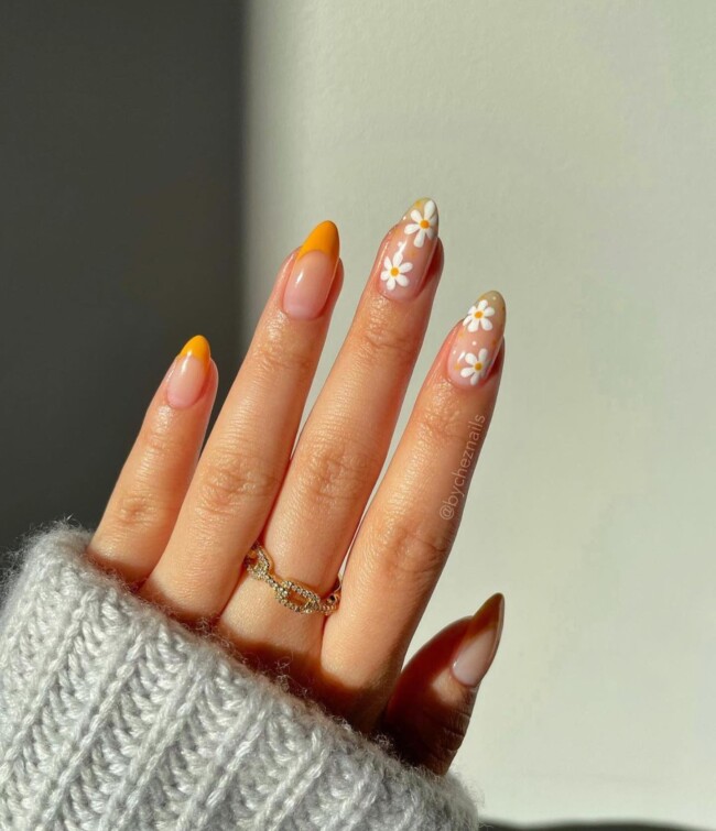 70+ Nail Art Designs Will Make You Want To Try ASAP — Daisy & Yellow French Tip Nail Art