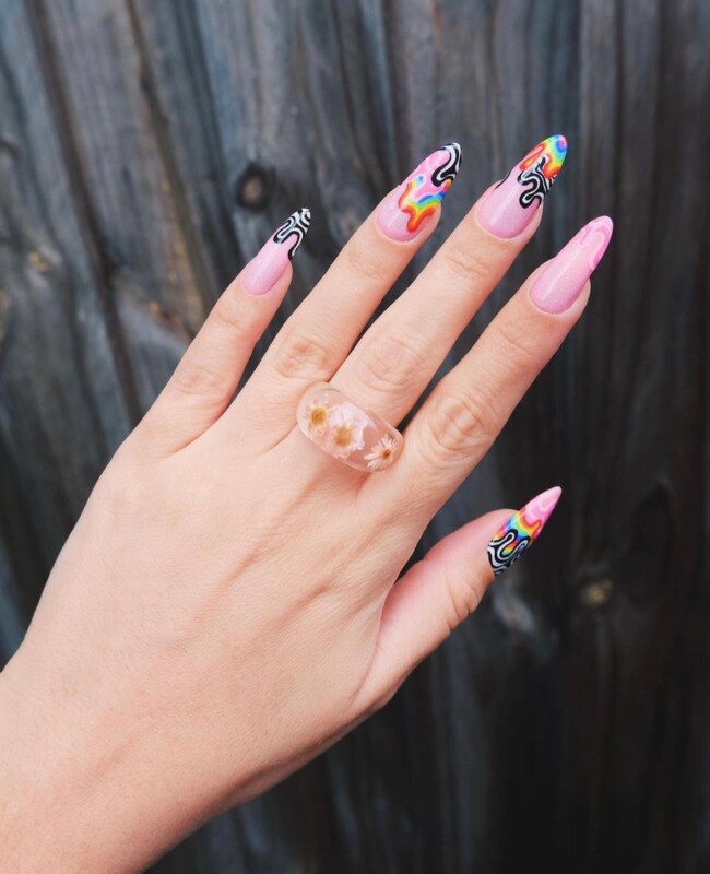 70+ Nail Art Designs Will Make You Want To Try ASAP — Squiggle Abstract French Tip Pink Nails