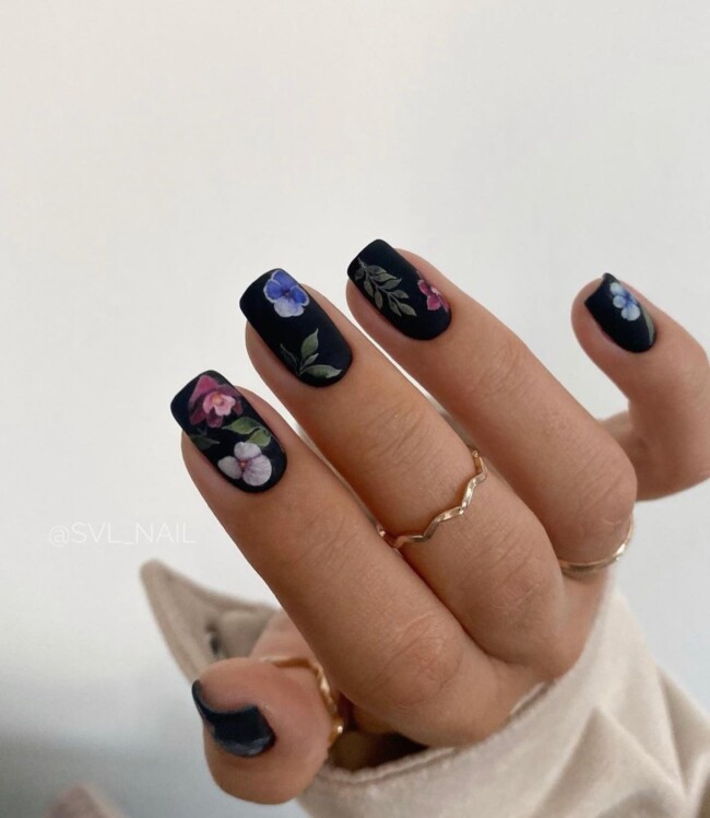 70+ Nail Art Designs Will Make You Want To Try ASAP — Matte Black Nail Art with Flowers