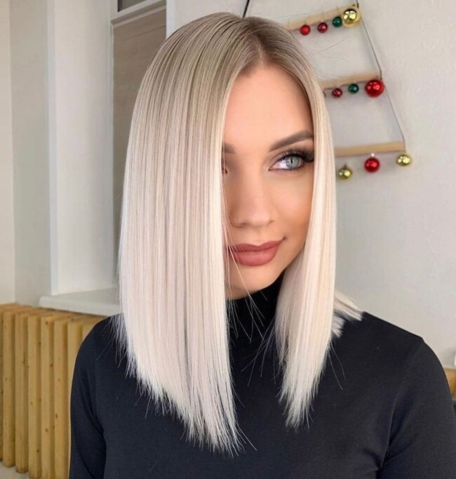 pearl blonde, medium hairstyles, medium haircuts, hairstyles 2022 female medium length, mid length hairstyles 2022, medium layered haircuts 2022, medium length hairstyles 2022, shoulder length hairstyles, lob hairstyles, long bob hairstyle,s medium length hair