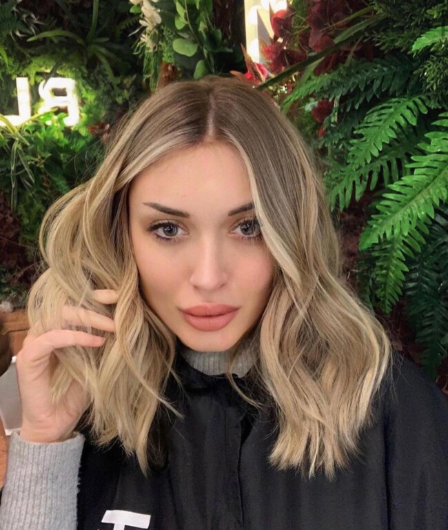 medium hairstyles, medium haircuts, hairstyles 2022 female medium length, mid length hairstyles 2022, medium layered haircuts 2022, medium length hairstyles 2022, shoulder length hairstyles, lob hairstyles, long bob hairstyle,s medium length hair