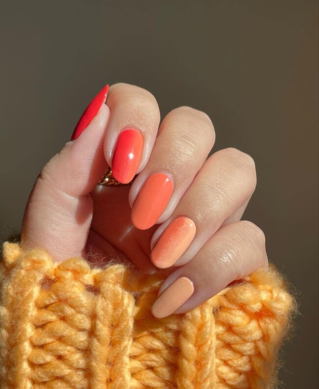 40 Cute Summer Nails for 2022 — Ombre Orange Nail Art