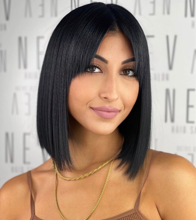 40 Incredibly Stylish Long Bob Haircuts & Hairstyles — Dark Hair Lob Haircut with Short Curtain Bangs