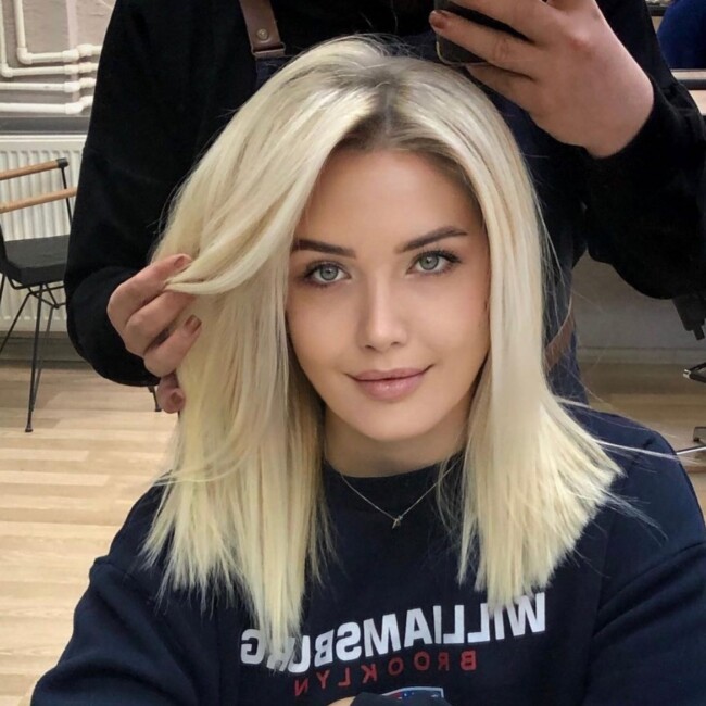 30+ Stylish Lob Haircuts in 2022 — Butter Blonde Lob Hairstyle