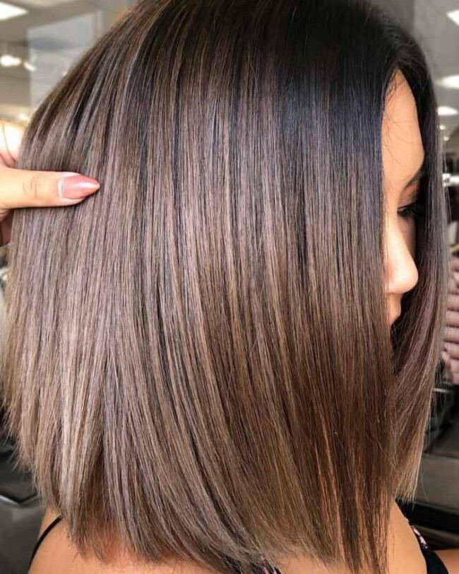 lob haircut 2022, lob haircut with layers, lob haircut medium length, lob haircut 2021 with fringe, lob hairstyles 2022, lob haircut 2021 fine hair, lob hairstyle, lob haircut with bangs, lob haircut for thin hair, lob hairstyles 2022, textured lob haircut