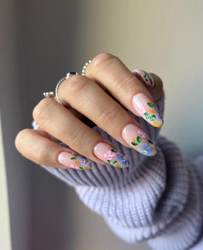 52 Super Pretty Floral Nail Designs — Painted Dainty Flower Tip Nails