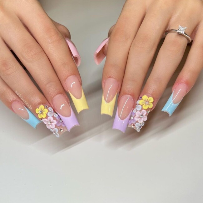 52 Super Pretty Floral Nail Designs — 3D Pastel Floral & French Tip Nails