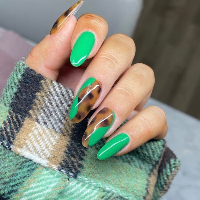 75 Ways to wear Tortoiseshell Nails — Green Bottega & Tortoiseshell Nails