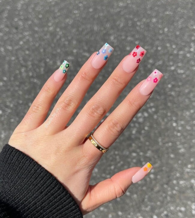 summer nails, summer nails 2022, flower nails, summer flower nails, flower nails designs 2022, flower nails 3d, flower nails designs, flower nail acrylic, nail art designs 2022