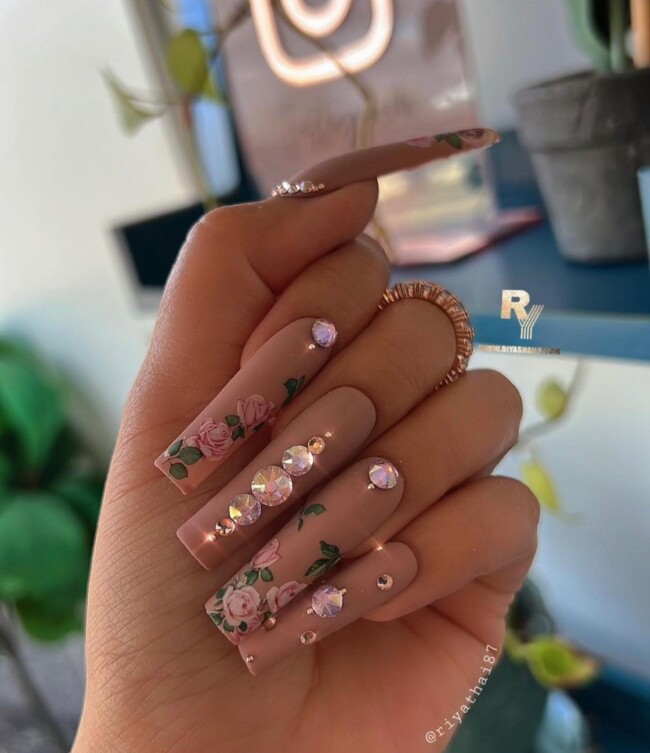 52 Super Pretty Floral Nail Designs — Glam Rose Nude Nails