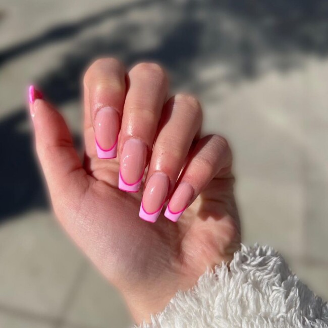 77 Summer French Nails That’ll Match Your Wardrobe — Dark Pink Border Tip Pink French Nails