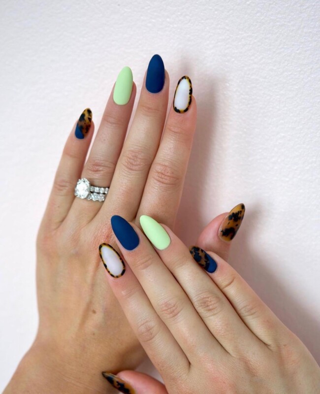 75 Ways to wear Tortoiseshell Nails — Mix and Match Matte Nails