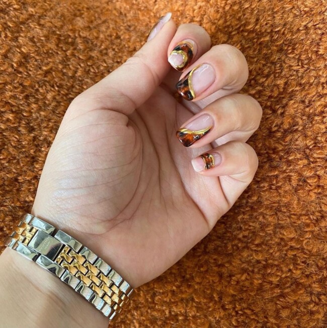 75 Ways to wear Tortoiseshell Nails — Abstract Tip Nail Art