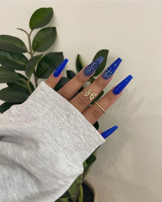 50+ Royal Blue Nail Designs for Everyone — Royal Blue Paisley Design Coffin Nails