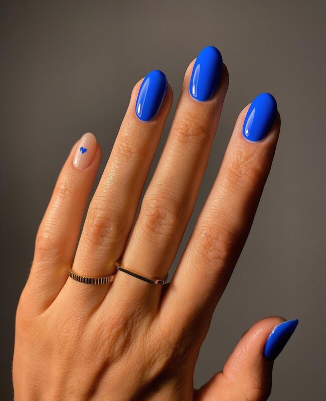 royal blue nails, royal blue nails design, royal blue nails with glitter, royal blue nails short, royal blue nails with gold, royal blue nails 2022, blue acrylic nails, royal blue nails with white, royal blue nails with silver glitter