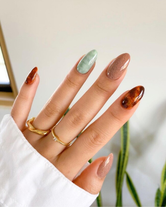 75 Ways to wear Tortoiseshell Nails — Mix and Match Marble & Tortoiseshell Nails